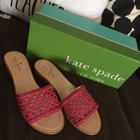Kate Spade NWT Berlin Woven Sandals in Begonia 7M - HOST PICK! 🏆 - Picture 2 of 7